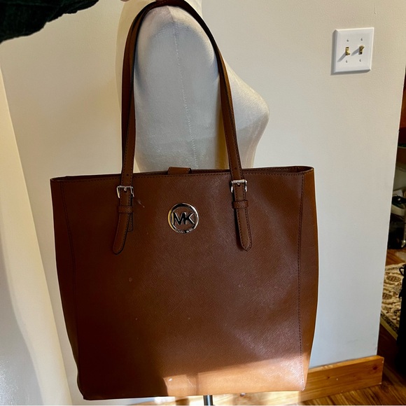 Michael Kors Tan Saffiano Leather Shoulder Bag - Picture 10 of 10